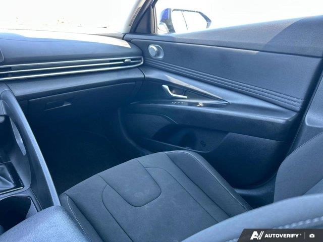 hyundai Elantra 2022 - 28