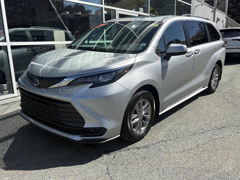 toyota Sienna 2025