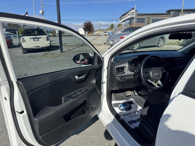 kia Rio5 2018 - 12