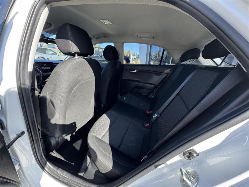kia Rio5 2018 - 27