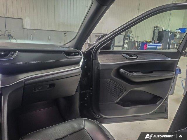 jeep Grand Cherokee L 2024 - 28