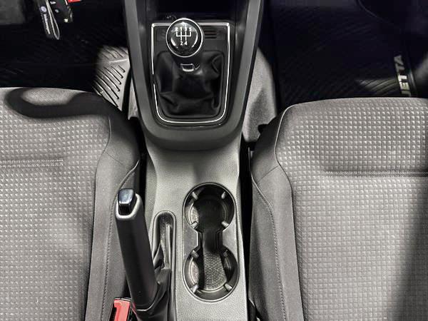 volkswagen Berline Jetta 2017 - 24