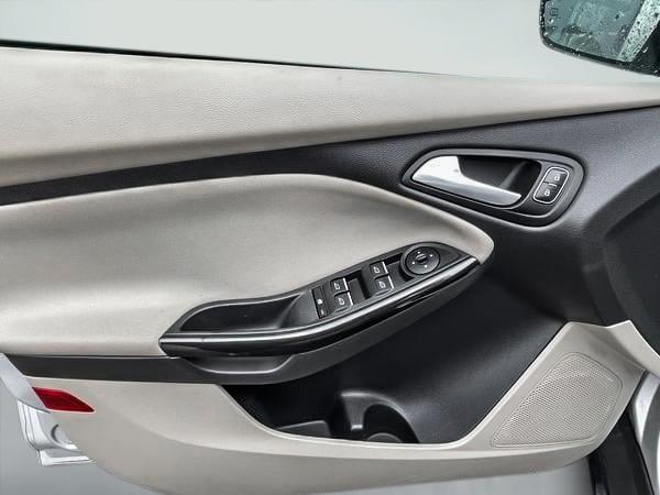 ford Focus 2018 - 10