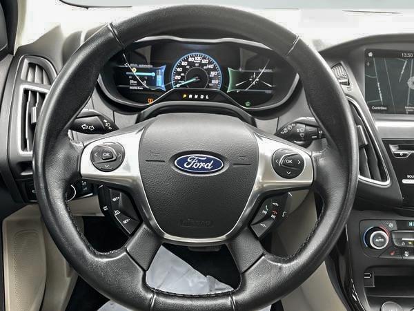 ford Focus 2018 - 16