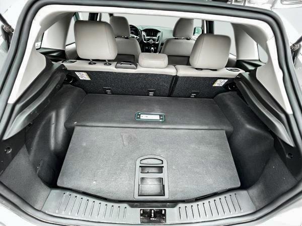 ford Focus 2018 - 24