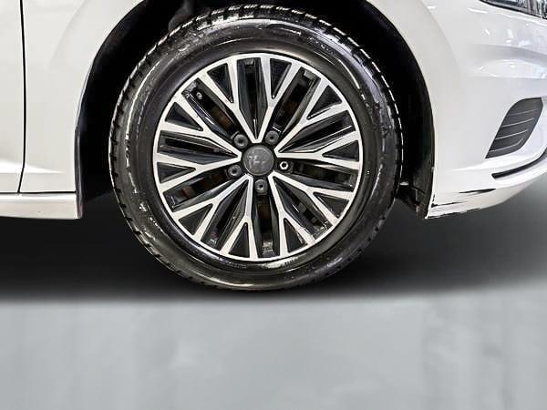 volkswagen Jetta 2019 - 11