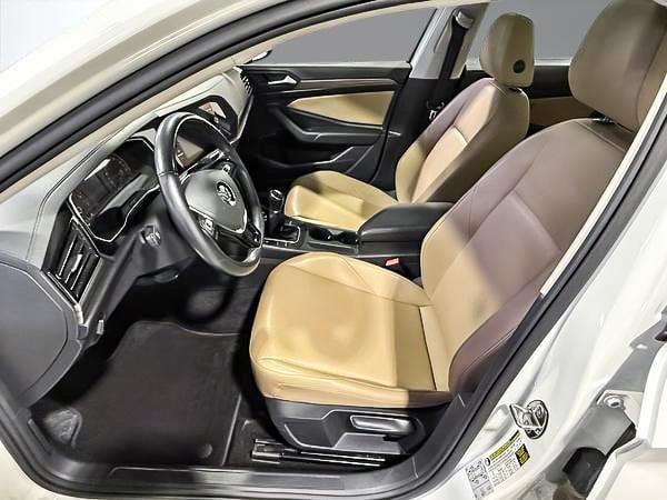 volkswagen Jetta 2019 - 14