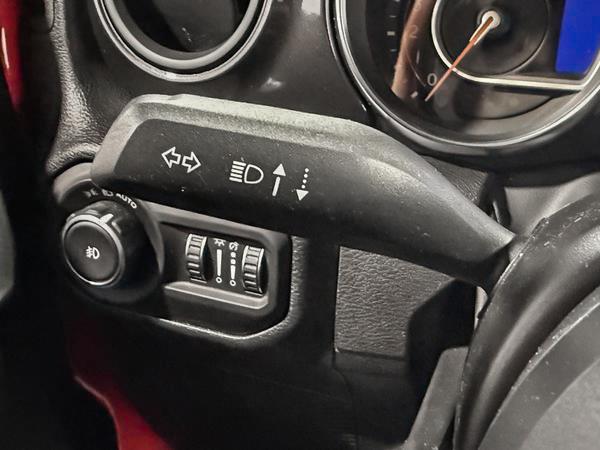 jeep Wrangler 2022 - 17