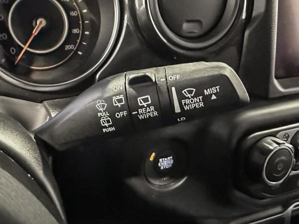 jeep Wrangler 2022 - 18
