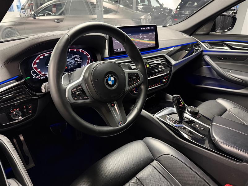 bmw M550 2022 - 13