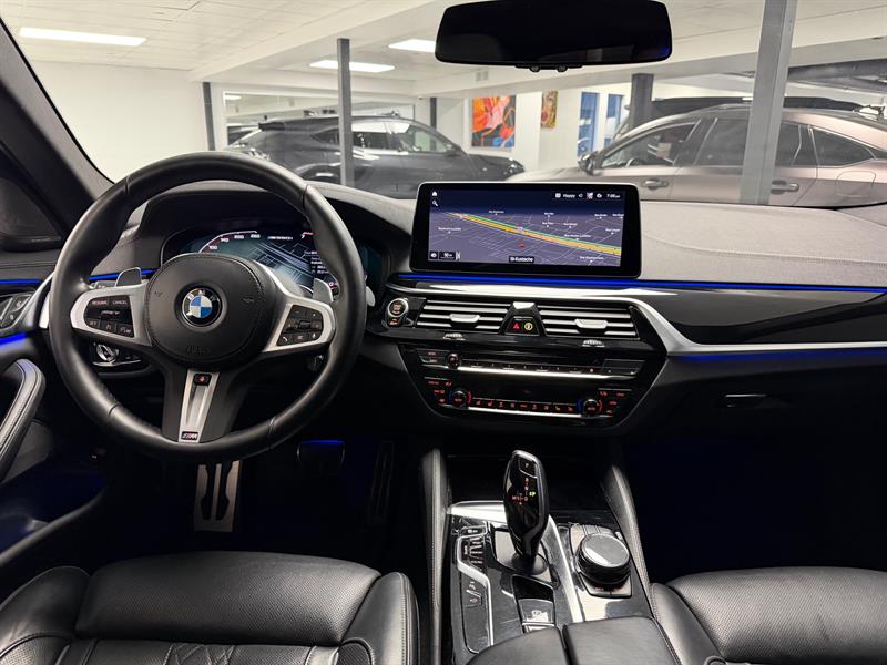 bmw M550 2022 - 14