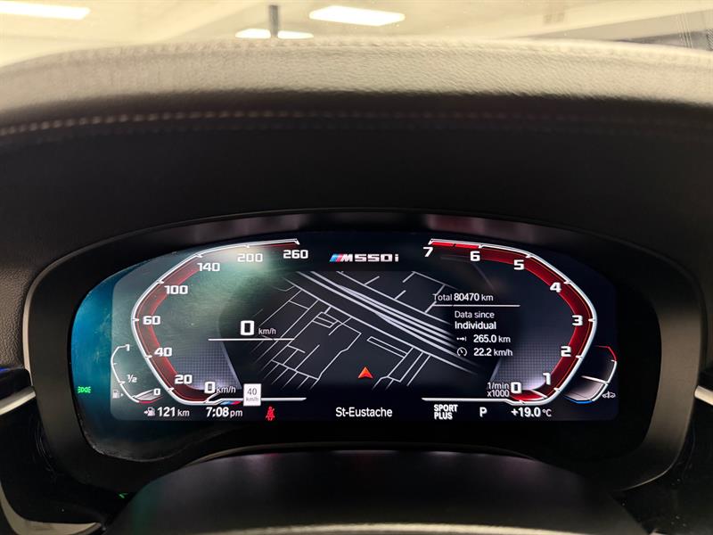 bmw M550 2022 - 16