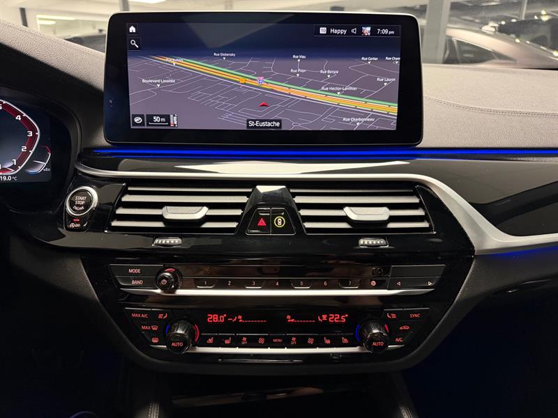 bmw M550 2022 - 26