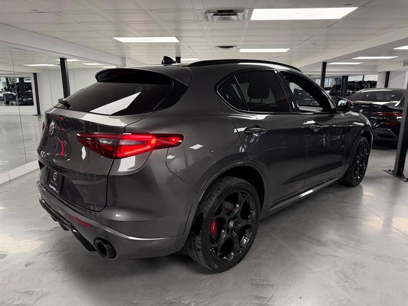 alfa romeo Stelvio 2022 - 6