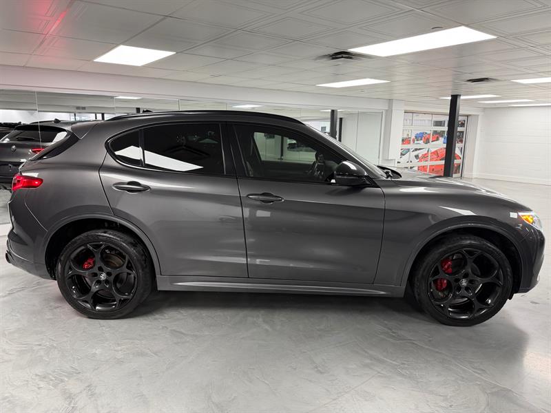 alfa romeo Stelvio 2022 - 7