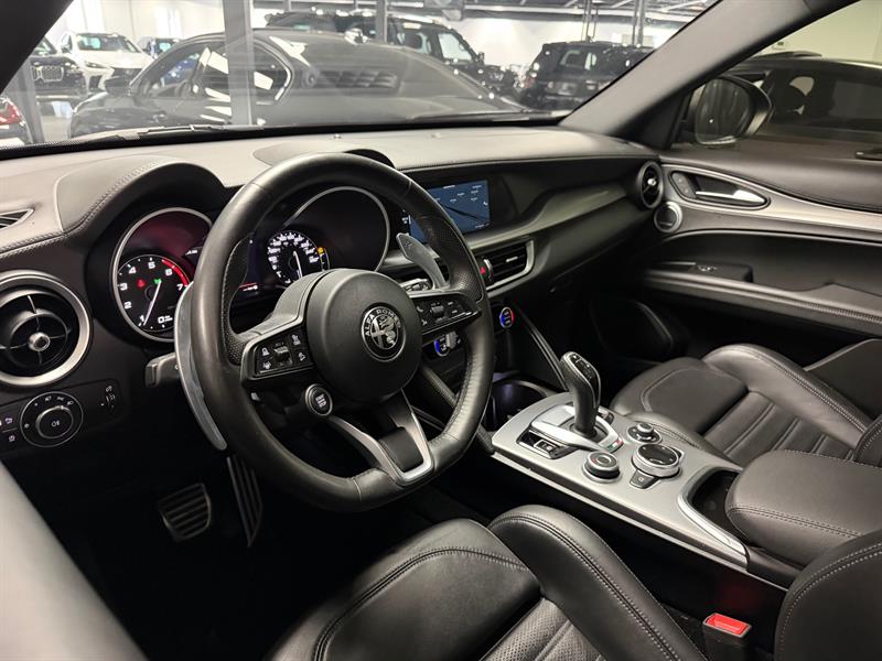 alfa romeo Stelvio 2022 - 10