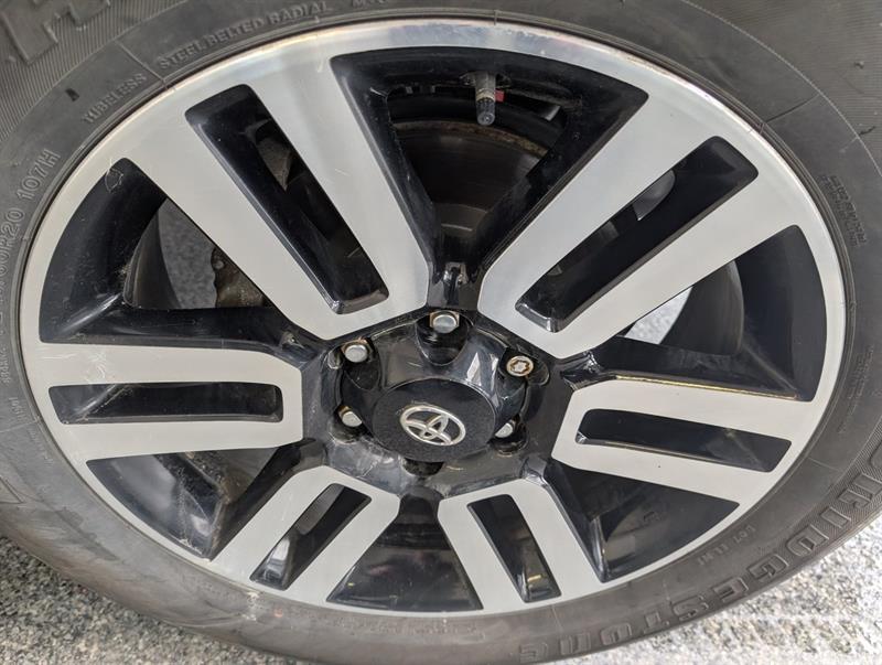 toyota 4Runner 2023 - 26
