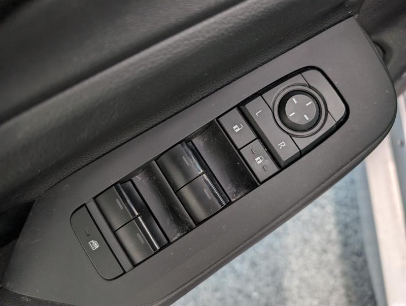 toyota Prius Prime 2024 - 13