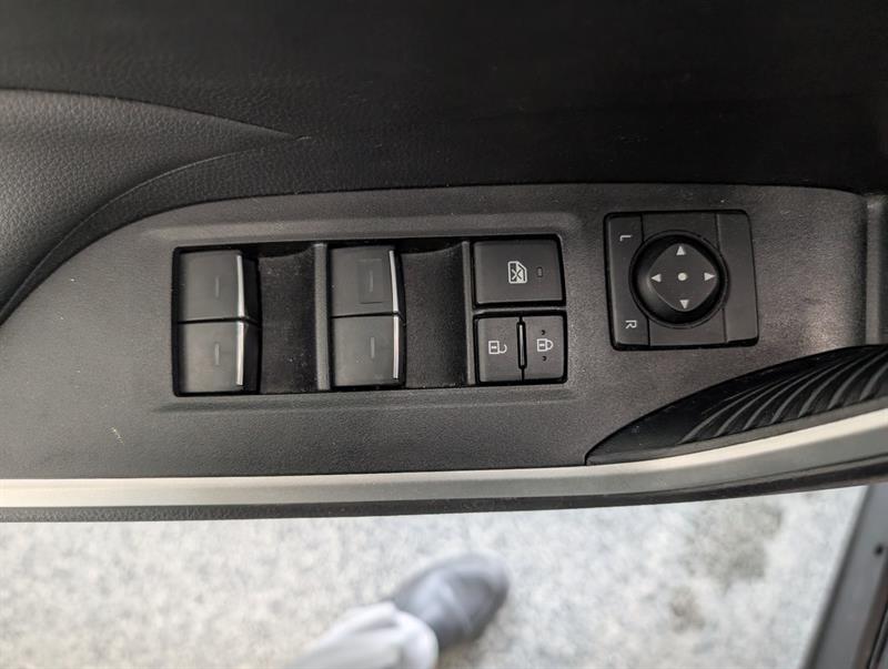 toyota RAV4 Hybrid 2023 - 13