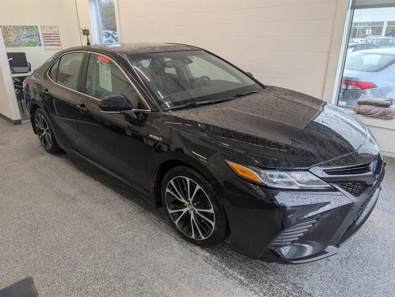 toyota Camry Hybrid 2020