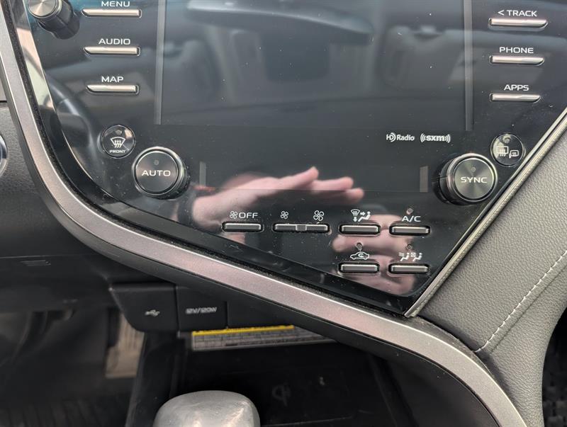 toyota Camry Hybrid 2020 - 18