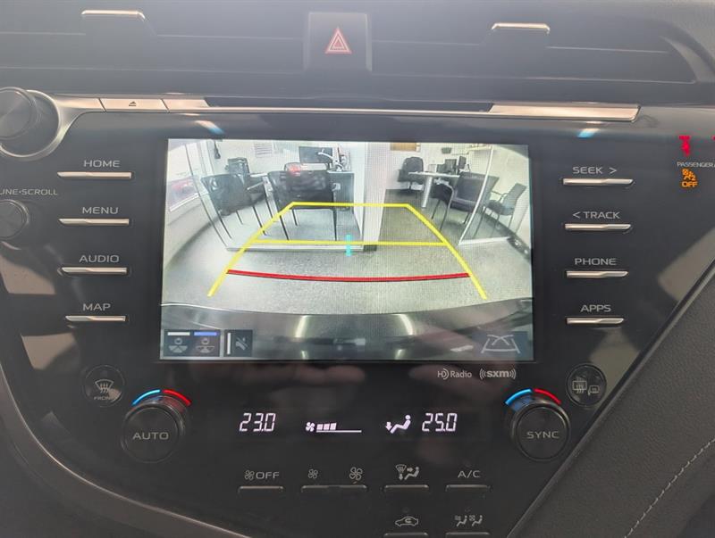 toyota Camry Hybrid 2020 - 21