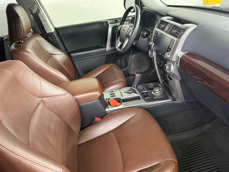 toyota 4Runner 2021 - 24