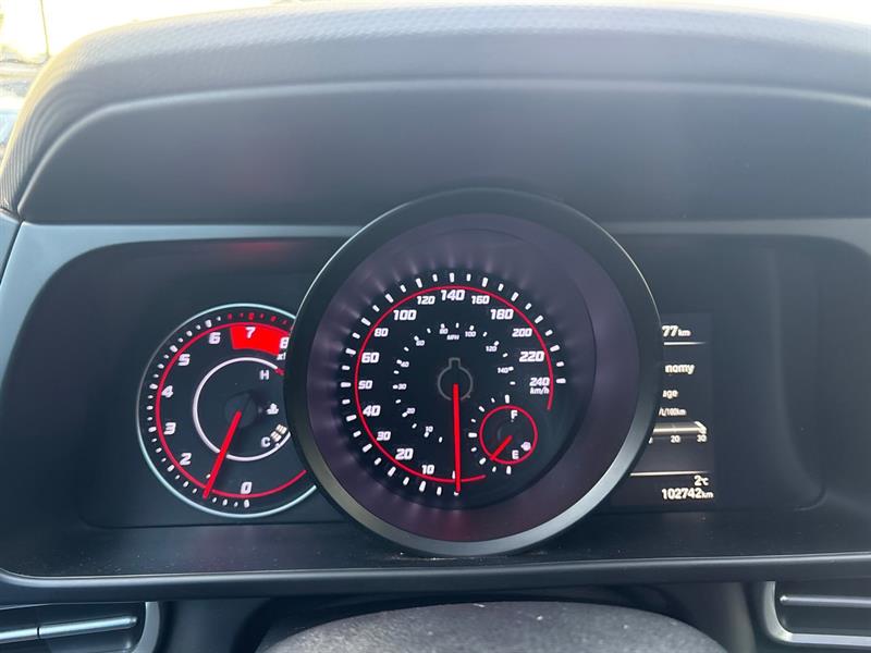 hyundai Elantra 2022 - 19