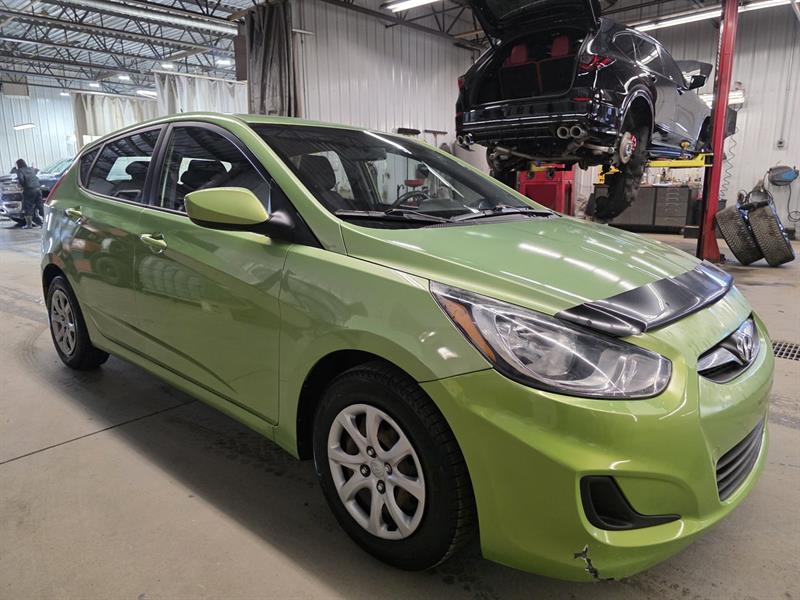 hyundai Accent 2012 - 3