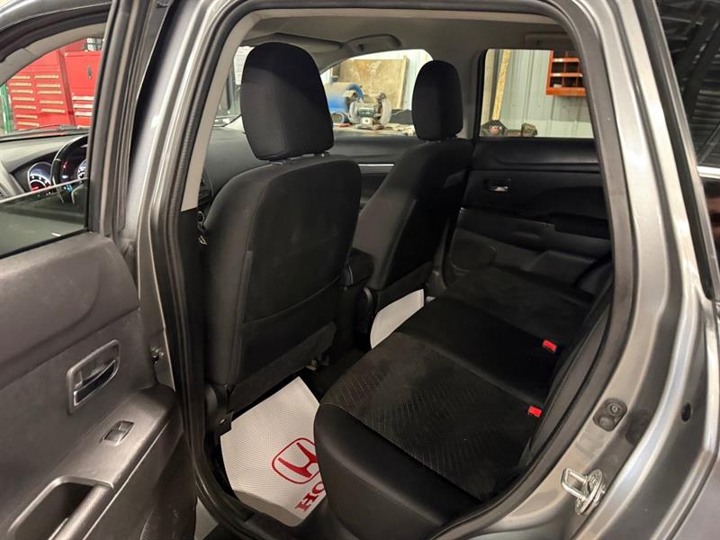 mitsubishi RVR 2015 - 28
