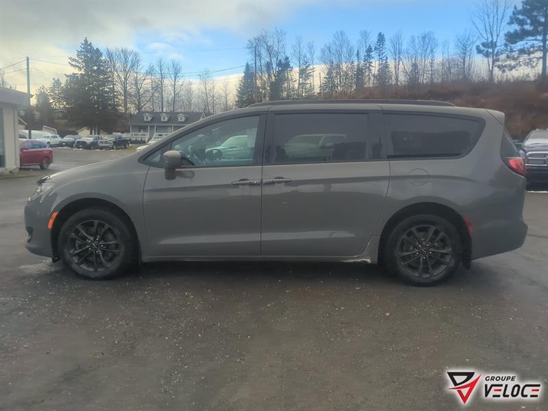chrysler Pacifica 2020 - 8