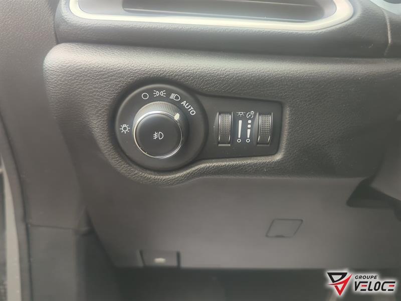 chrysler Pacifica 2020 - 12