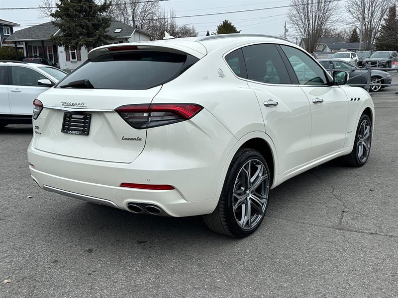 maserati Levante 2021 - 11