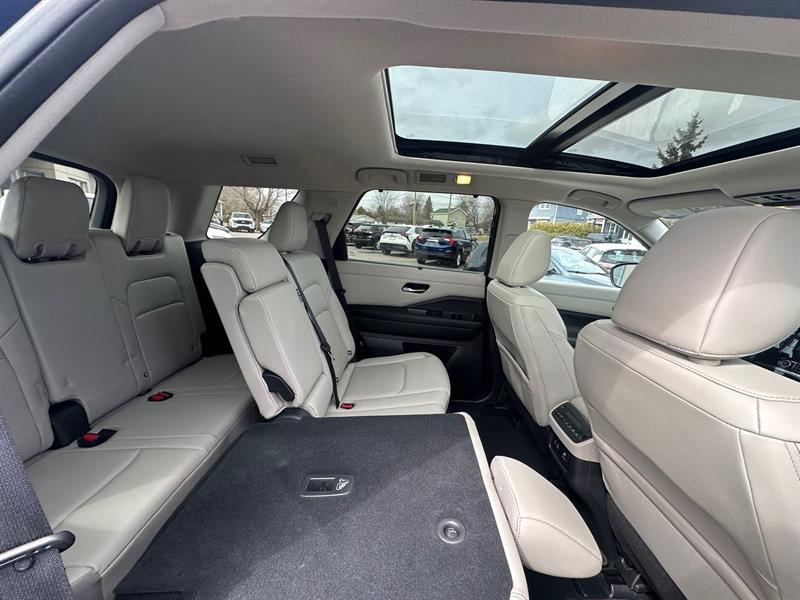 nissan Pathfinder 2023 - 17