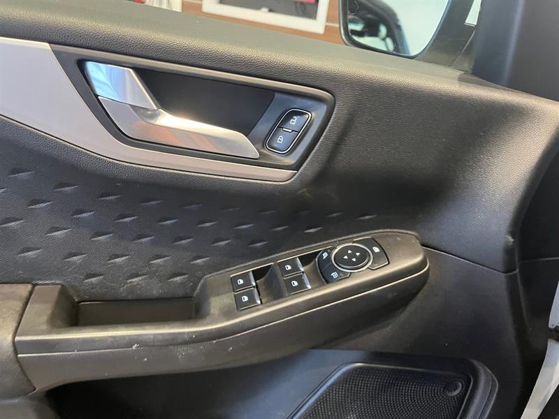 ford Escape 2020 - 18