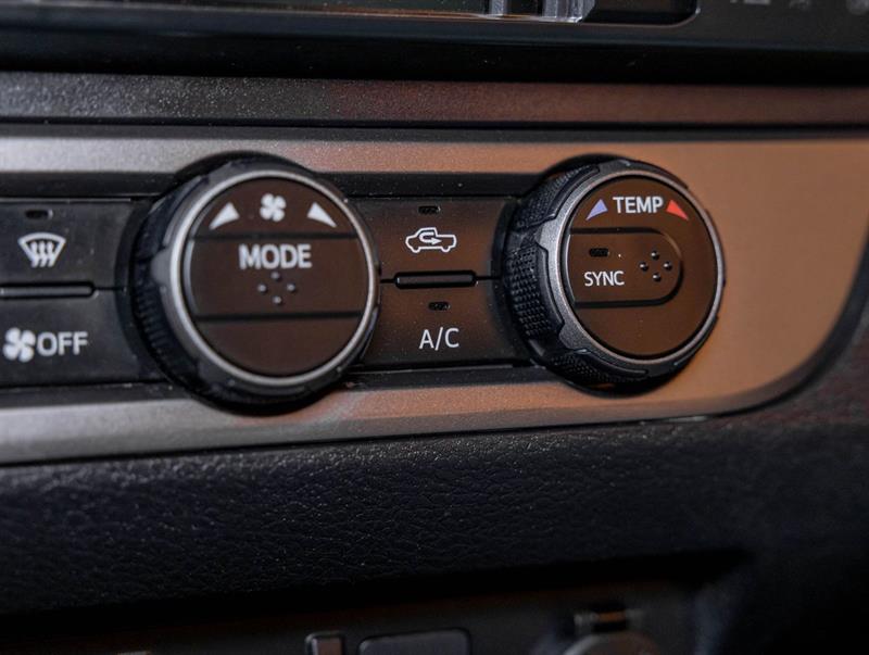 toyota Tacoma 2023 - 16