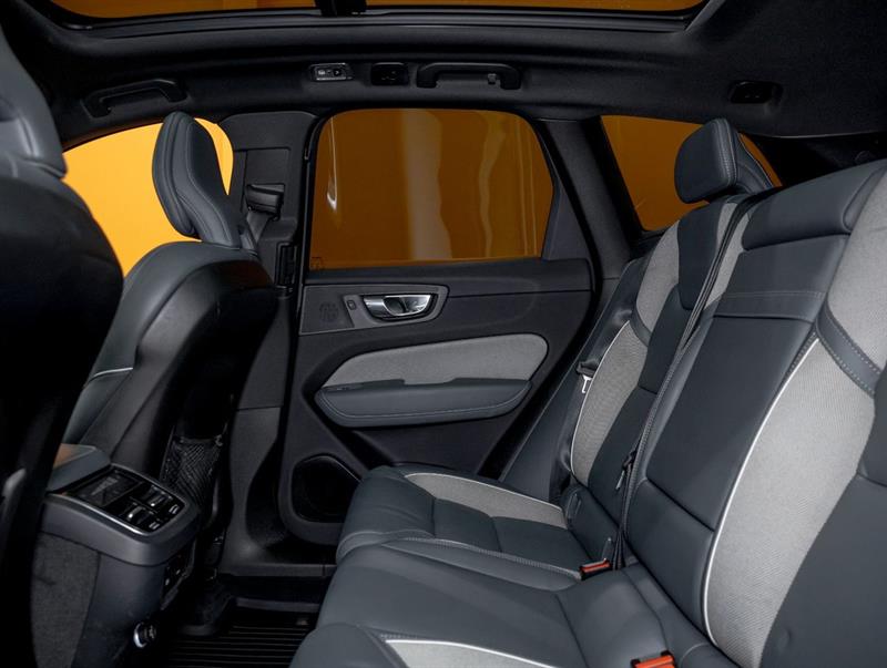 volvo XC60 2020 - 28