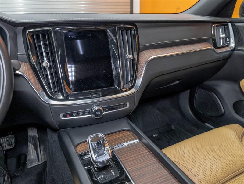 volvo S60 2022 - 21
