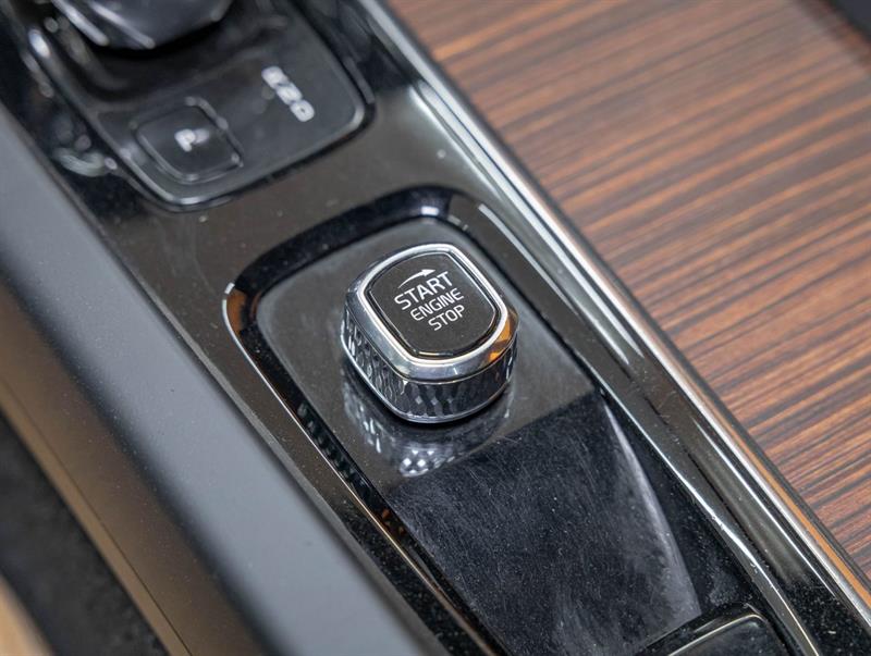 volvo S60 2022 - 25