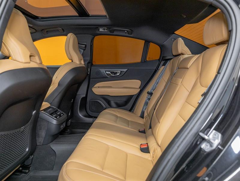 volvo S60 2022 - 27