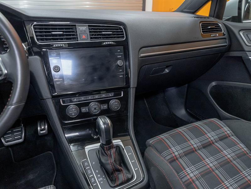 volkswagen Golf GTI 2020 - 18