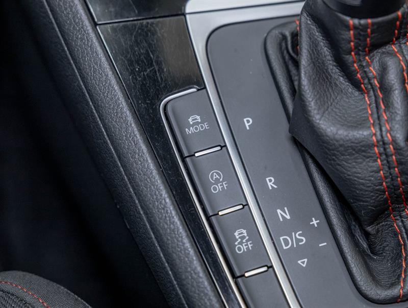 volkswagen Golf GTI 2020 - 22