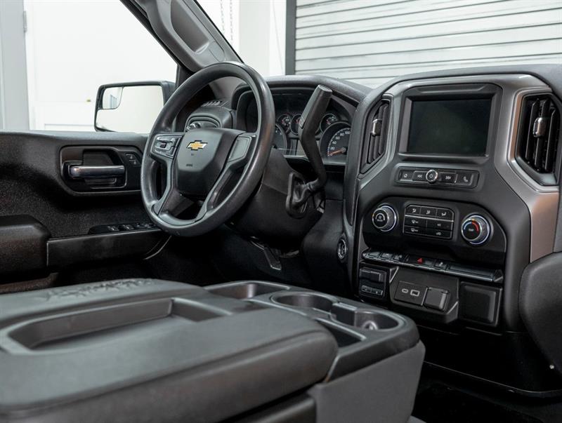 chevrolet Silverado 1500 2024 - 27