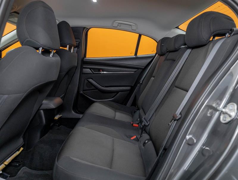 mazda Mazda3 2020 - 26