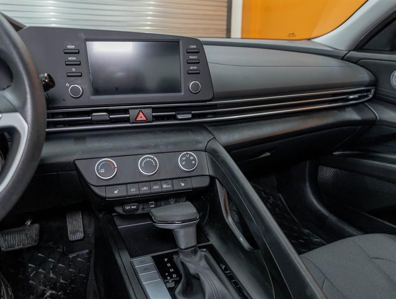 hyundai Elantra 2024 - 18