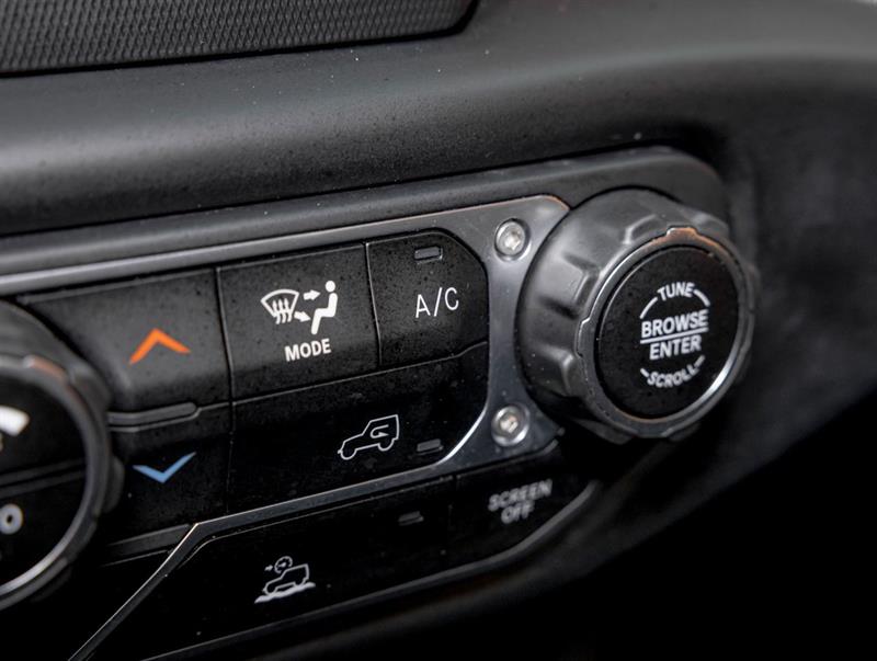 jeep Wrangler 2021 - 21