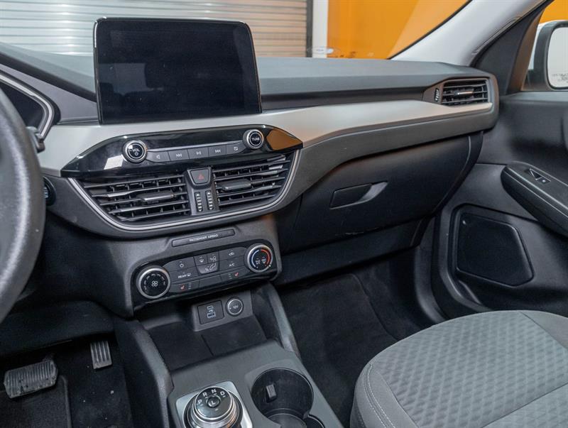 ford Escape 2021 - 18