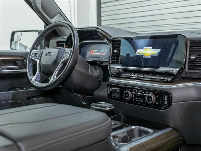 chevrolet Silverado 1500 2024 - 30