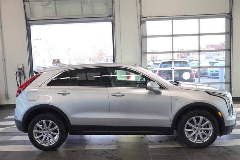 cadillac XT4 2022 - 24