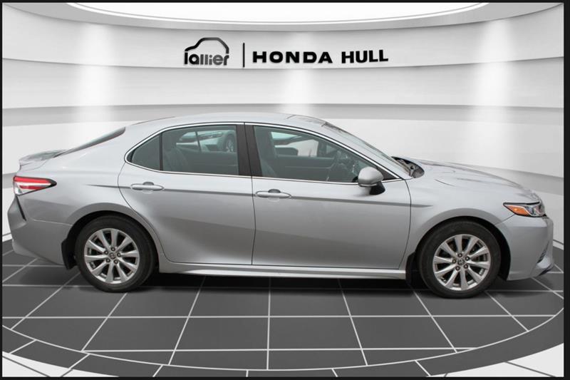 toyota Camry 2020 - 6
